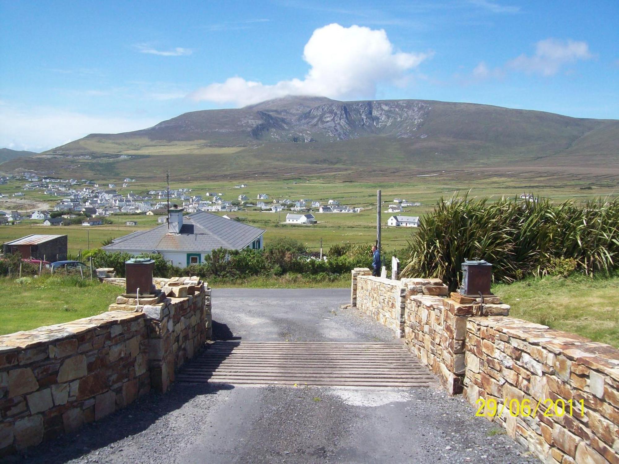 Dooagh Achill West Coast House Bed & Breakfast エクステリア 写真