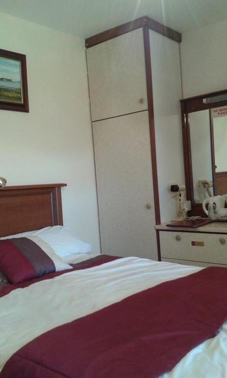 Dooagh Achill West Coast House Bed & Breakfast エクステリア 写真