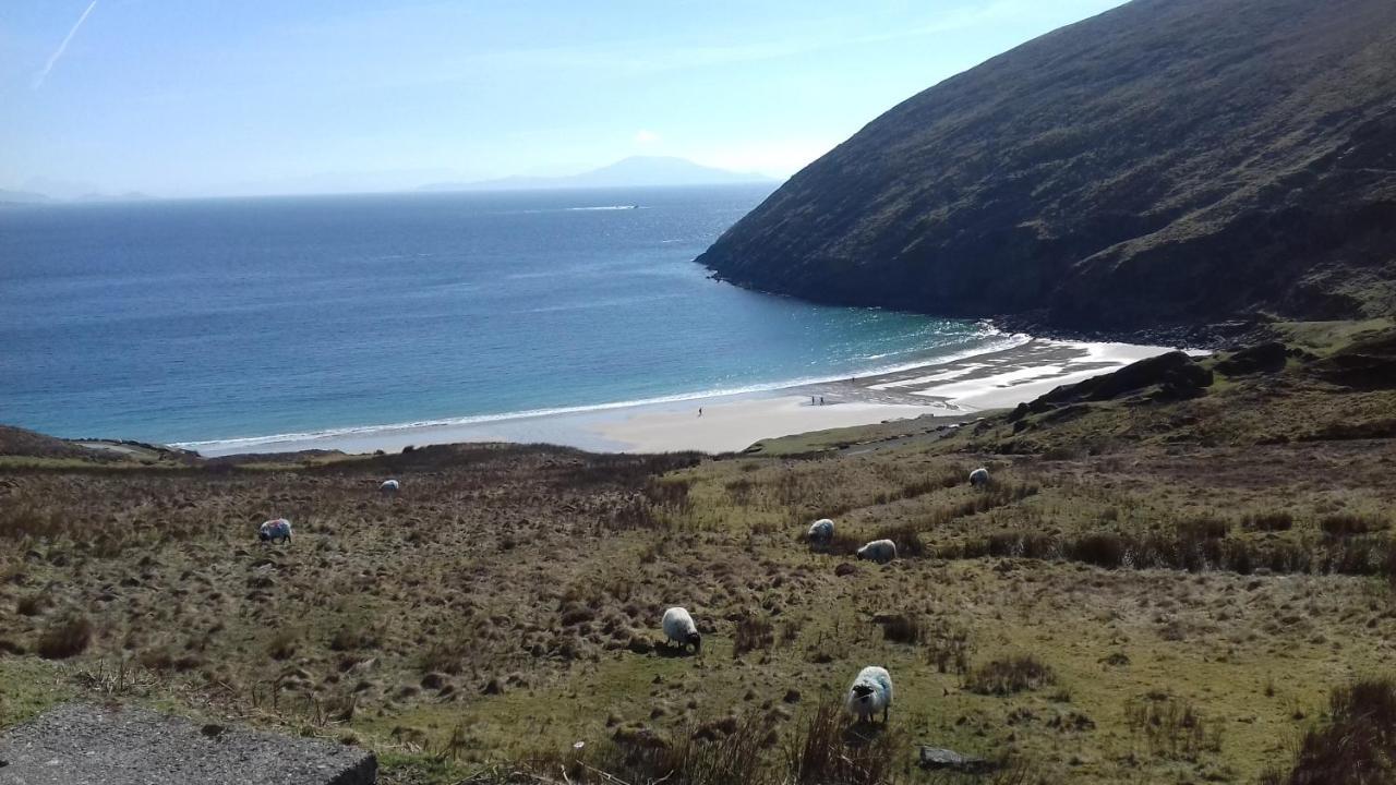 Dooagh Achill West Coast House Bed & Breakfast エクステリア 写真